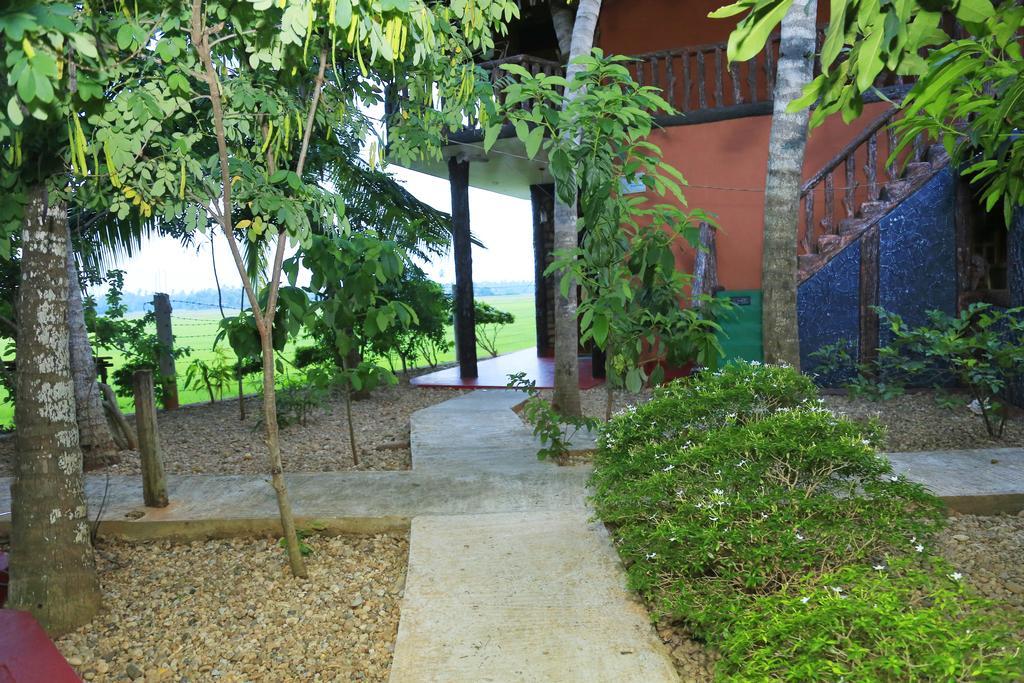 蒂瑟默哈拉默 V卡巴纳斯旅馆酒店 外观 照片